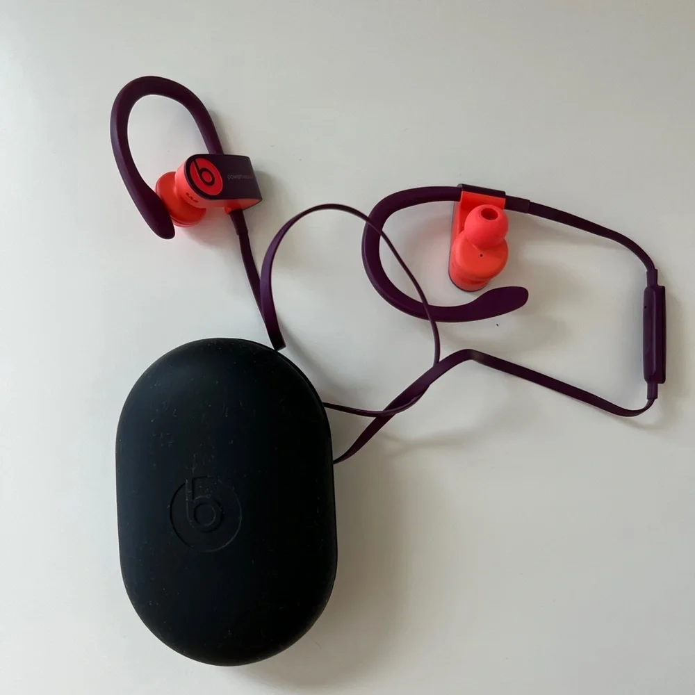 Beats - Picture 2 of 5